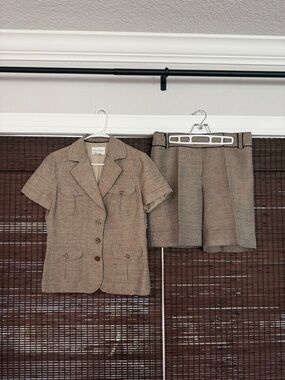 Two-Piece Women's Blazer and Skort Set in Brown Tweed